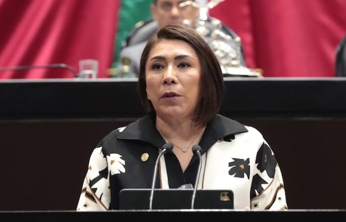 Plantea iniciativa erradicar la violencia simbólica que se manifiesta en estereotipos y jerarquías de género