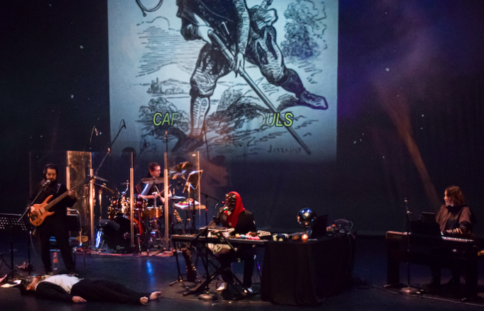 Descubre público un universo musical sui géneris con Rájula en el Teatro del Centro de las Artes