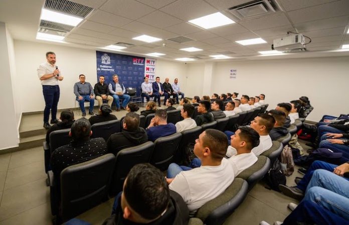 Refuerzan la Academia de Policía de Monterrey con la incorporación de 50 nuevos cadetes