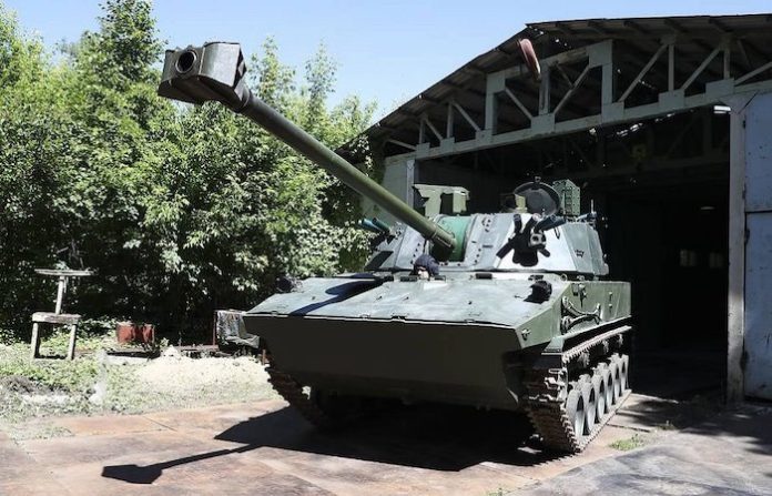 La rusa Kalashnikov presentará por primera vez en Abu Dabi el mortero autopropulsado Lotos