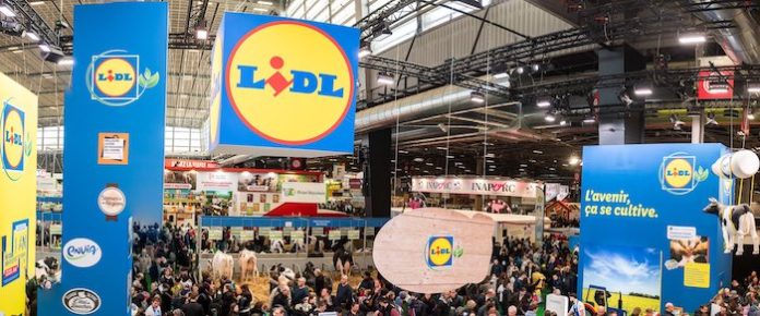 Los empleados de varios supermercados Lidl en Francia inician huelga indefinida