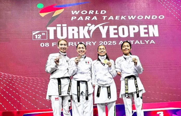 Para taekwondoínes suman cuatro medallas en Abierto de Turquía