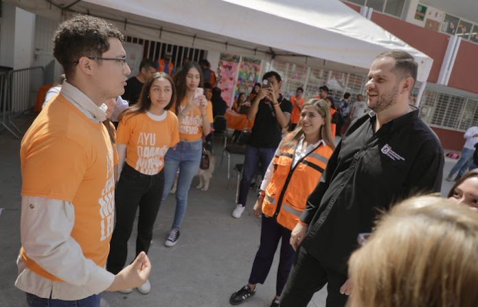 Secretaría de Participación Ciudadana acerca servicios esenciales a la colonia Jardín Español en Monterrey