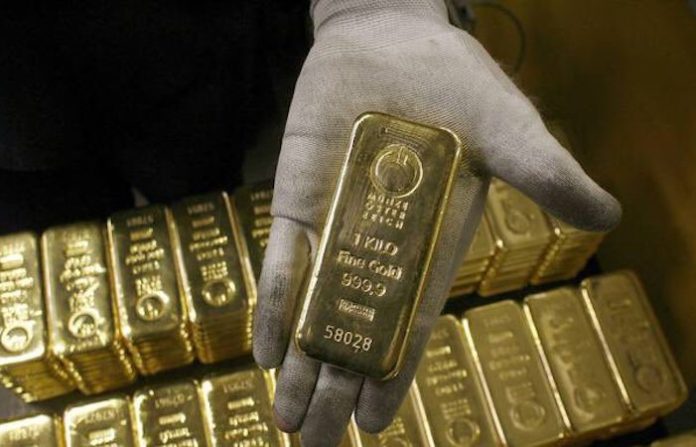 El precio del oro actualiza su máximo y supera los 3.720 dólares por onza troy