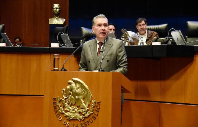 Waldo Fernández celebra reconocimiento constitucional del programa “Jóvenes Construyendo el Futuro”