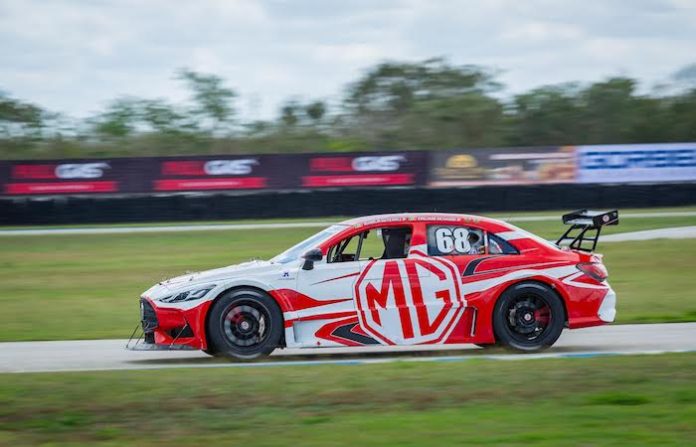 Manolín Gutiérrez y el MG Racing Team listos para desafiar el Autódromo Monterrey en la Súper Copa Roshfrans