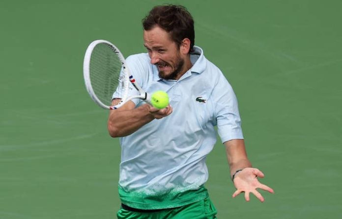 Medvedev resiste ante Fils y cruza ante Rune en semis de Indian Wells