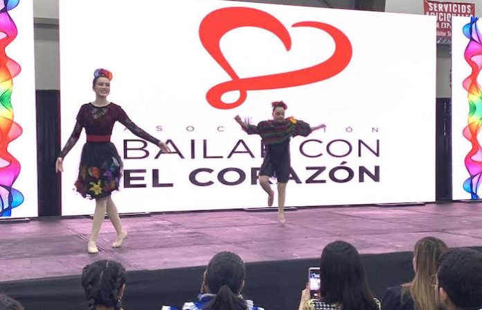 Ballet inclusivo roba miradas en la inauguración de la Expo de Viajes y Aventuras 2025