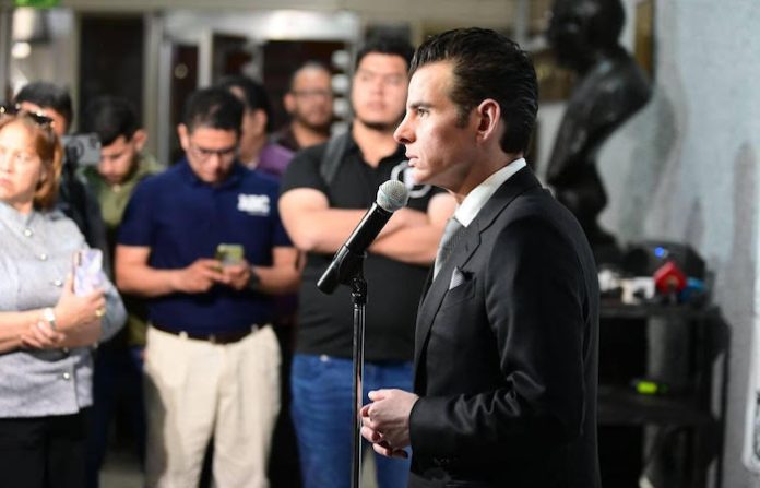 Miguel Á. Flores Serna urge a municipios a revisar árboles y espectaculares ante fuertes vientos