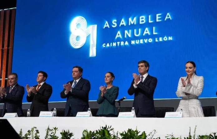 Con diálogo y respeto se avanza en relación con Estados Unidos, dice Claudia Sheinbaum, quien destaca fortaleza económica de México