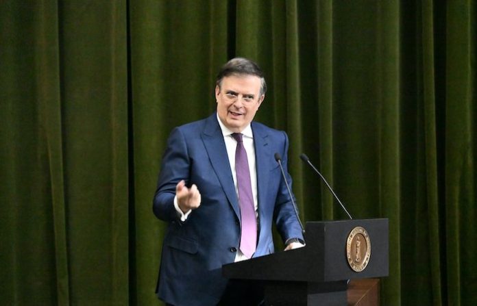 Secretario de Economía de México viaja a EU a continuar negociaciones sobre comercio