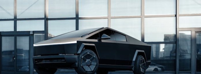 Tesla llama a revisión más de 46.000 Cybertruck por una parte decorativa despegada
