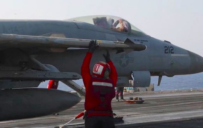 Videos: EU bombardea un aeropuerto internacional en Yemen