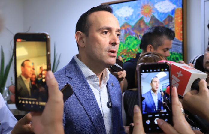 Diputado exige transferencia total de seguridad a Policía Regia tras violento incidente