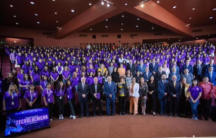 UANL Impulsa el Futuro de las Tecnolochicas