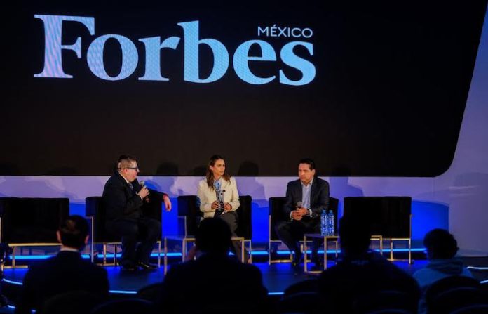 Lorena de la Garza Impulsa Desarrollo Ordenado y Protege a MiPyMEs en Nuevo León