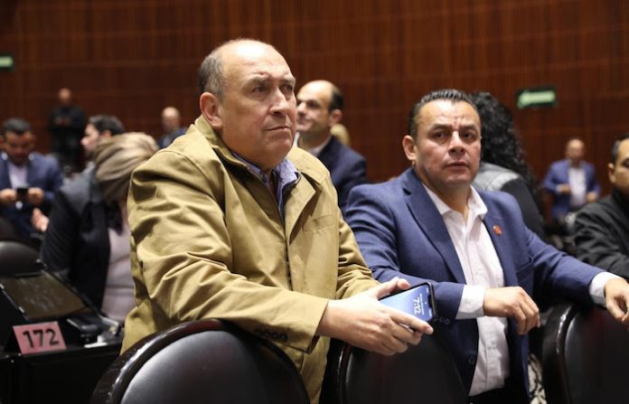 Diputados del PRI exigen aprobación inmediata de reducción a 40 horas laborales