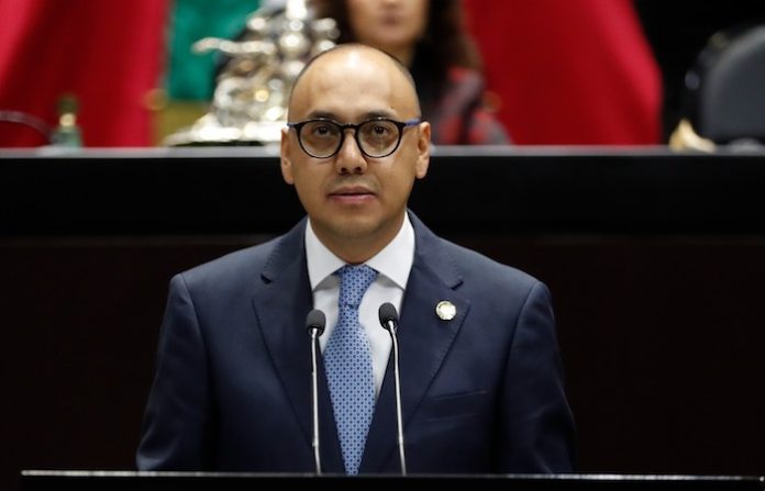 Proponen reformas para reincorporar a mexicanos repatriados al sistema educativo