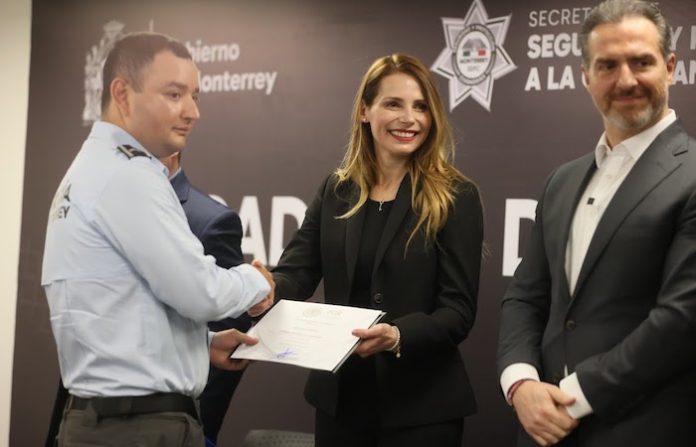 Monterrey certifica a 231 policías en derechos humanos y protocolos de detención