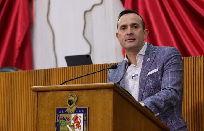 Exigen a municipios reparar drenaje colapsado ante falta de respuesta oficial