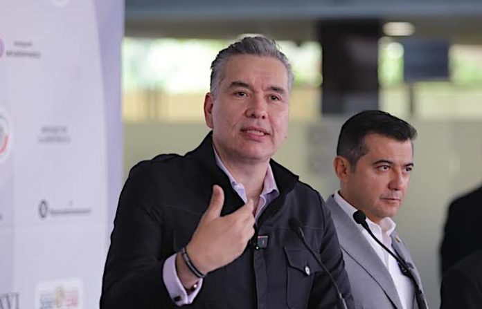 Waldo Fernández impulsa ley contra abusos en seguros médicos: “Adultos mayores podrían dejar de sufrir alzas injustas”