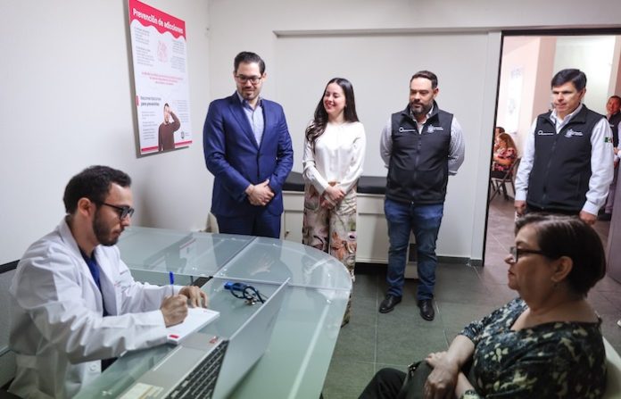 Santiago estrena consultorio gratuito para atención médica básica