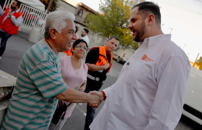 Gobierno acerca servicios a vecinos de la Colonia Independencia