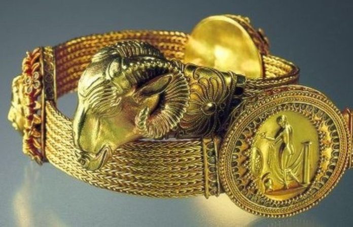 Jefe del Parlamento de Crimea cree que el oro escita irá a parar a colecciones privadas