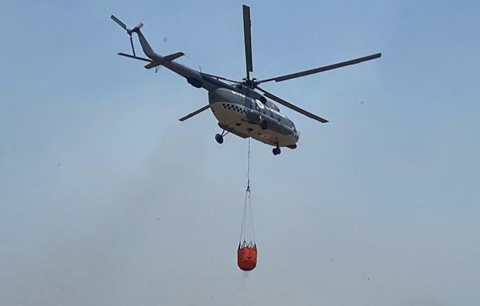 Autoridades mexicanas combaten 114 incendios forestales en todo el país