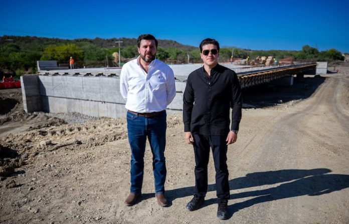 Gobernador supervisa avances de megaproyecto carretero que revolucionará la movilidad en NL