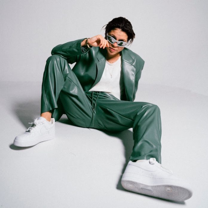 Video: Michelle Maciel está rompiendo el internet con el cover de “Así Fue”