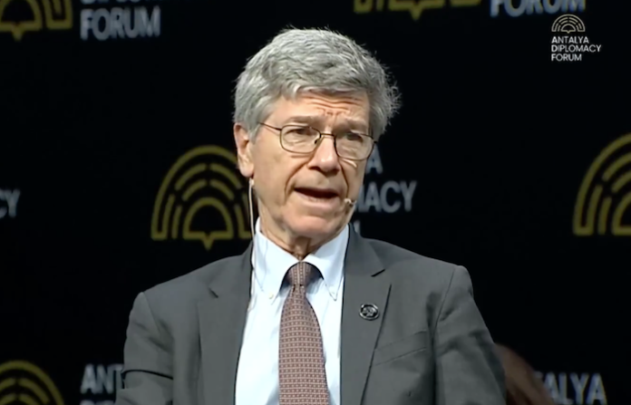 Economista Jeffrey Sachs insta a avanzar hacia fin del conflicto ante la tregua de Pascua