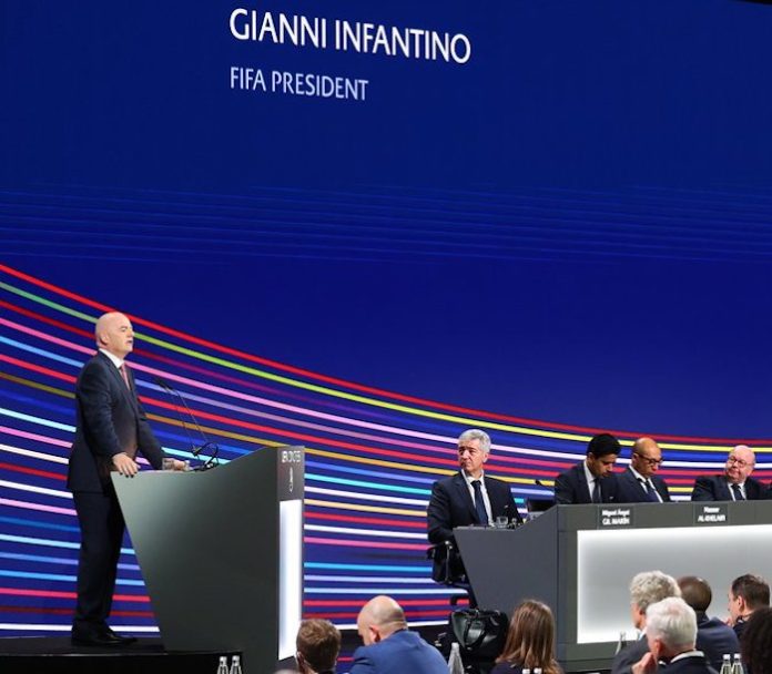 Jefe de la FIFA expresa su pésame por la muerte del papa Francisco