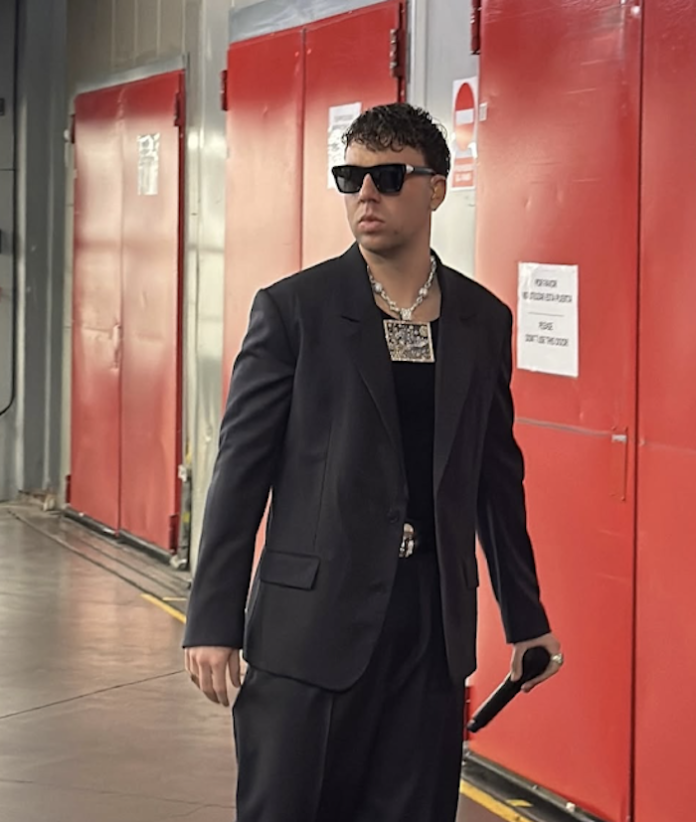 Accidente en concierto de Quevedo deja tres personas lesionadas en el Palacio de los Deportes