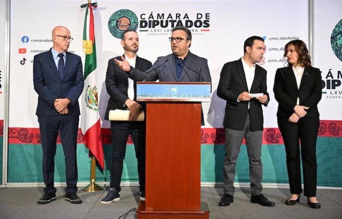 Advierte Víctor Pérez: en riesgo la libertad de expresión por reforma en telecomunicaciones