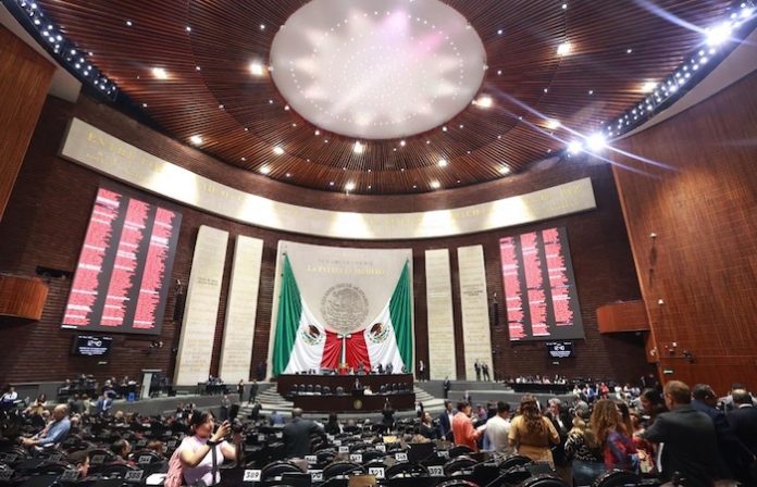 La Cámara de Diputados aprobó, con cambios en lo particular, expedir la Ley nacional para eliminar trámites burocráticos