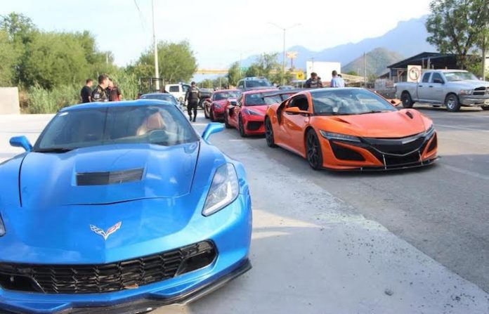 Retienen en Santiago 8 vehículos de lujo por exceso de velocidad en Carretera Nacional