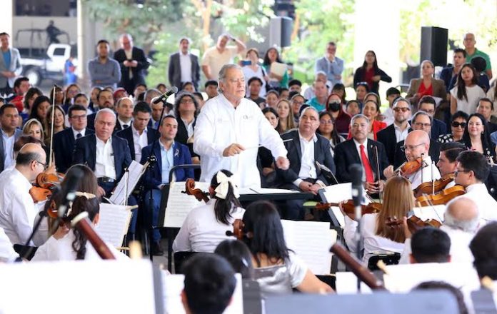 Reconoce Congreso de NL trayectoria de la Orquesta Sinfónica de la UANL