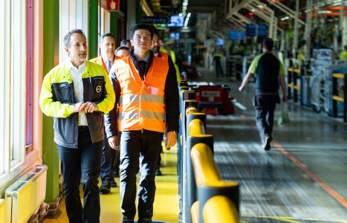 Confirma Volvo un billón de dólares de inversión para su planta en NL
