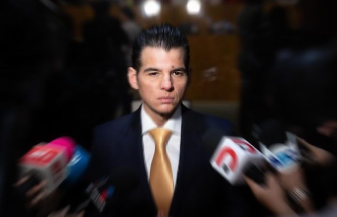 Busca Miguel Ángel Flores igualar salarios y prestaciones para policías municipales