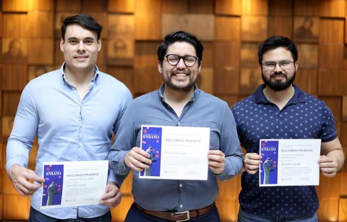 Estudiantes de la UANL destacan en análisis sobre competencia en telecomunicaciones