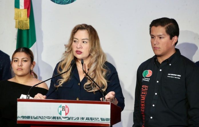 Diputados del PRI exigen inclusión de estudiantes de escuelas privadas en programas de becas