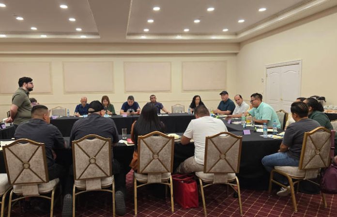 CEDHNL cierra ciclo de diálogos entre periodistas y policías municipales