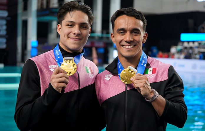 Suena el Himno Nacional y ondea la Bandera de México en la Copa del Mundo de Clavados 2025 en Guadalajara