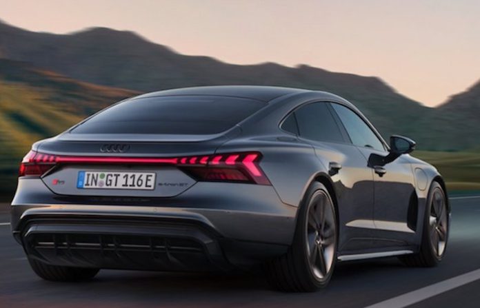 Audi suspende exportaciones de coches a EU por sus aranceles, según medio