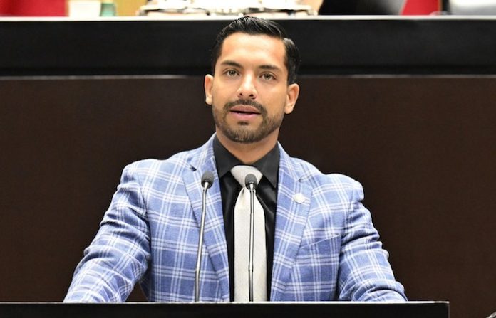 Primordial, promover colaboración entre parlamentos de distintos países para enfrentar los desafíos mundiales: Francisco Farias