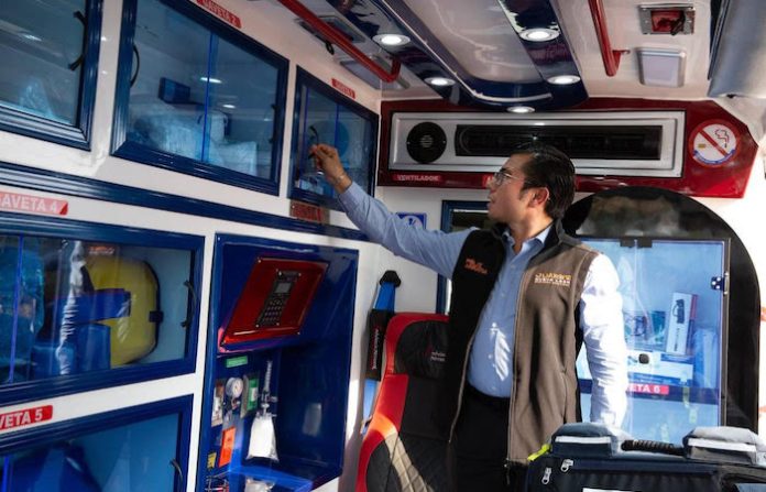 Juárez refuerza servicios de emergencia con flota de ambulancias municipales