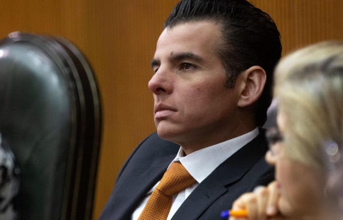 Nuevo León endurece postura contra el acoso callejero: “El que se meta con una mujer, la va a pagar y muy caro”