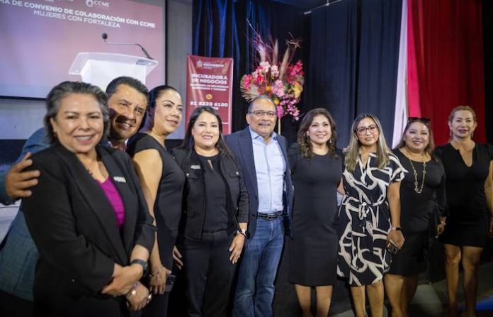 Escobedo apuesta por mujeres emprendedoras y motociclistas responsables