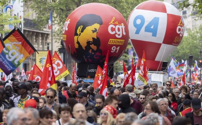 Casi 30 detenidos en París durante manifestación del 1 de mayo